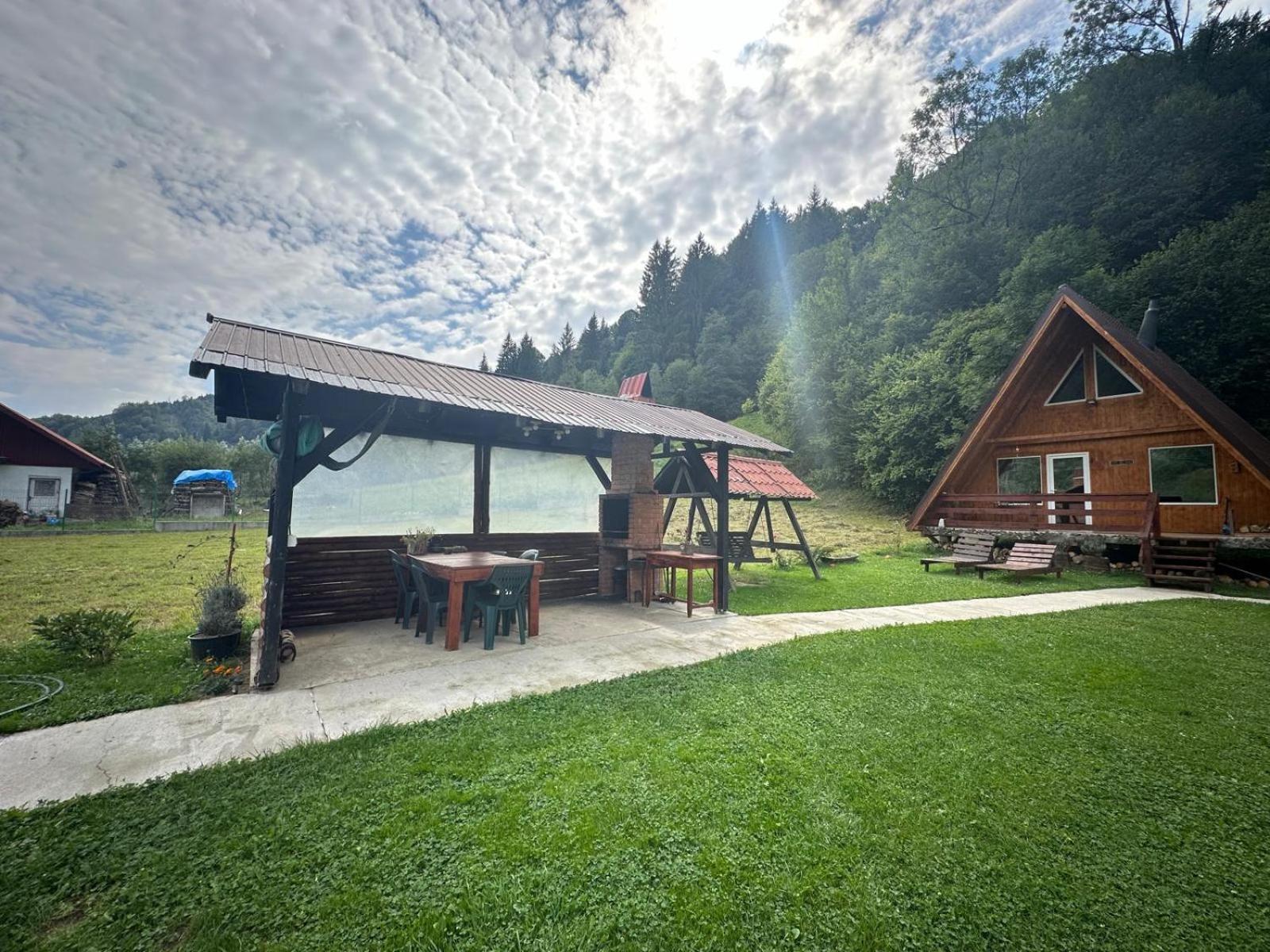 Cabanutze Satic Villa Rucăr Dış mekan fotoğraf